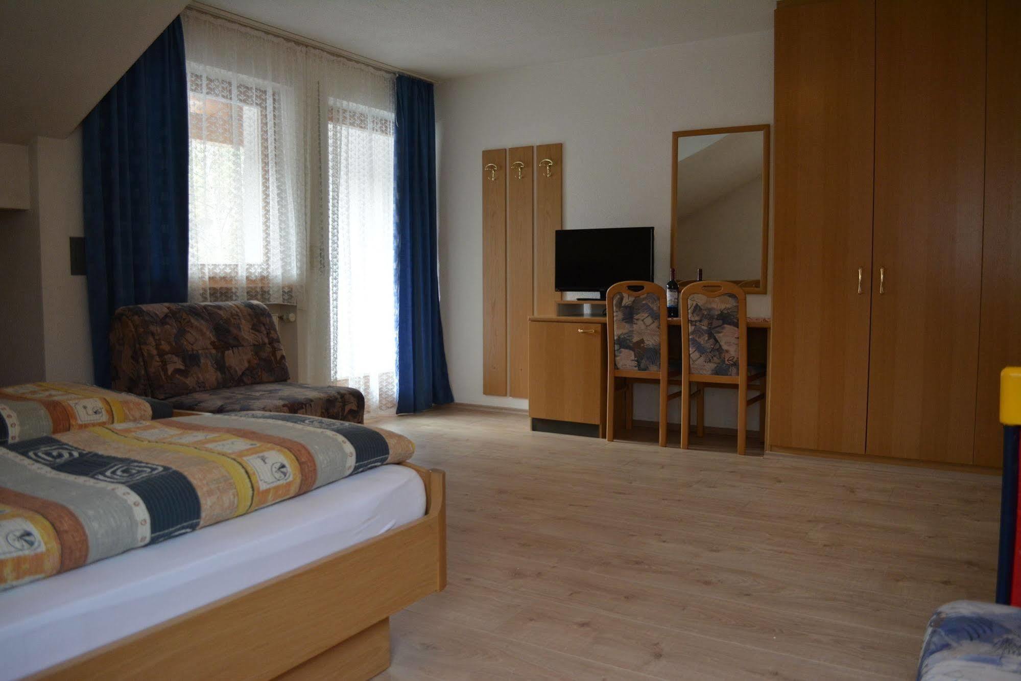 קדיפייטרה Hotel Sonja מראה חיצוני תמונה